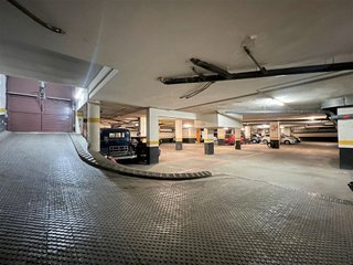 Garaje en venta en Sant Andreu de Palomar en Barcelona