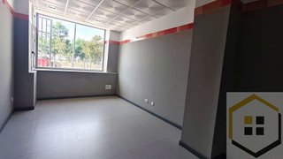 Local comercial en alquiler en Juan de la Cierva en Getafe