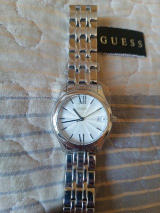 Reloj Guess Plateado