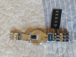 Reloj Guess Plateado