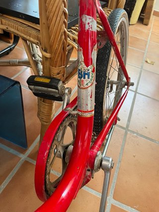 Bicicleta BH antigua roja