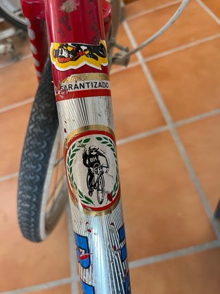 Bicicleta BH antigua roja