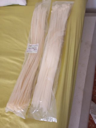 Bridas de plástico 9x280mm.2 paquete de 100 unid.