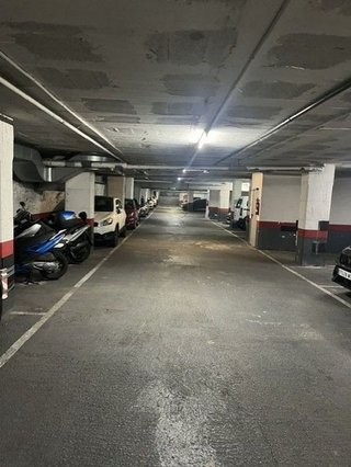 Garaje en alquiler en El Poblenou en Barcelona