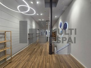 Local comercial en alquiler en La Dreta de l'Eixample en Barcelona