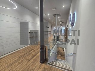 Local comercial en alquiler en La Dreta de l'Eixample en Barcelona