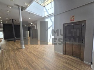 Local comercial en alquiler en La Dreta de l'Eixample en Barcelona