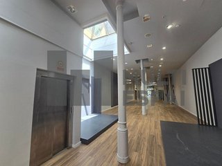 Local comercial en alquiler en La Dreta de l'Eixample en Barcelona