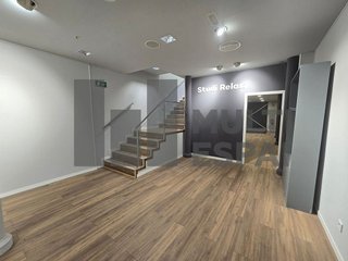 Local comercial en alquiler en La Dreta de l'Eixample en Barcelona