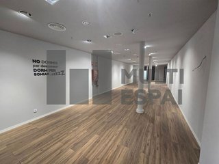 Local comercial en alquiler en La Dreta de l'Eixample en Barcelona