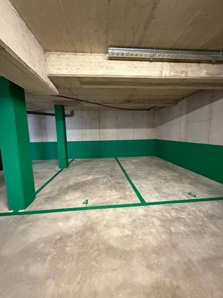 Garaje en alquiler en La Font d'en Fargues en Barcelona
