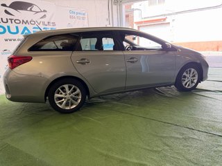 Toyota Auris 2014