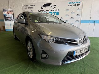 Toyota Auris 2014