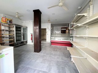 Local comercial en venta en El Carmen en San Fernando