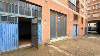 Local comercial en venta en Avda. Valladolid - Barriada Yagüe en Soria