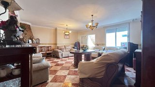 Casa adosada en venta en Loja