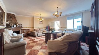 Casa adosada en venta en Loja