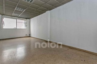 Local comercial en venta en La Plana en Esplugues de Llobregat