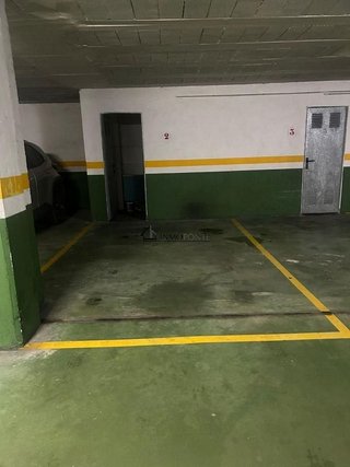 Garaje en alquiler en La Seca - Los Salgueriños en Pontevedra