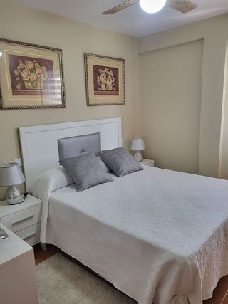 Piso en alquiler en Los Jardines de Marbella - La Ermita en Marbella
