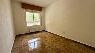 Piso en alquiler en La Jota en Zaragoza