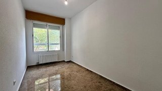 Piso en alquiler en La Jota en Zaragoza