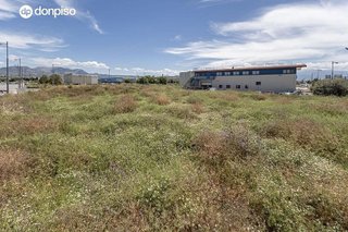 Solar en venta en Barrio de Zaidín en Granada