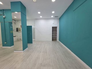 Local comercial en alquiler en Centre - Cordelles en Cerdanyola del Vallès