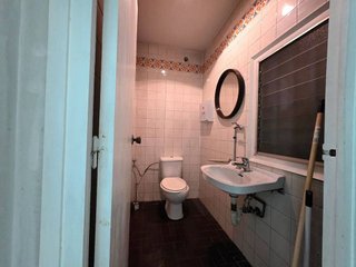 Local comercial en alquiler en Centre - Cordelles en Cerdanyola del Vallès