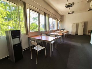 Oficina en alquiler en Pedró en Cornellà de Llobregat