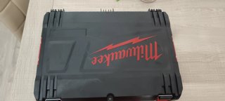 Radial a batería Milwaukee