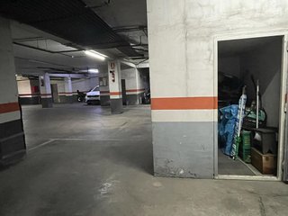 Garaje en venta en La Marina de Port en Barcelona