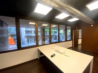 Oficina en alquiler en Sants en Barcelona