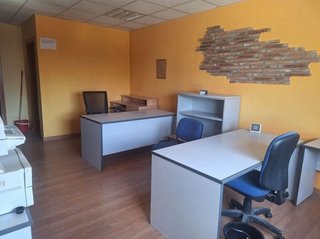 Nave industrial en alquiler en Perpetuo Socorro en Huesca