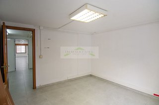 Local comercial en alquiler en Os Mallos - San Cristóbal en Coruña (A)