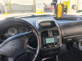 Mitsubishi Carisma 2002