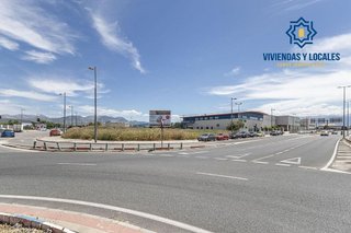 Solar en venta en Barrio de Zaidín en Granada