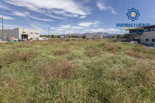 Solar en venta en Barrio de Zaidín en Granada
