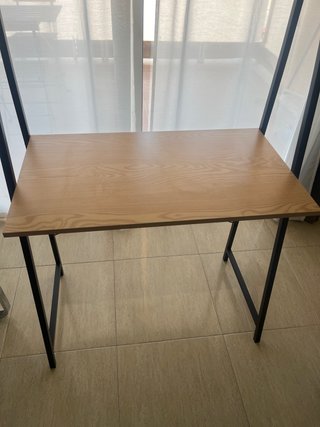 Escritorio con estantería madera y metal 142x84x46