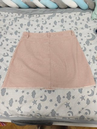 Falda de pana rosa con cremallera