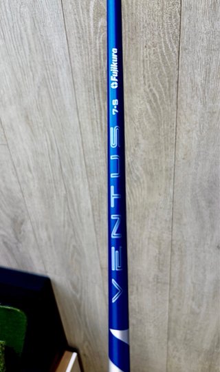 Driver TaylorMade Qi35 varilla Ventus Velocore+
