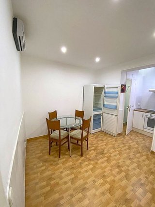 Local comercial en alquiler en Les Corts en Barcelona
