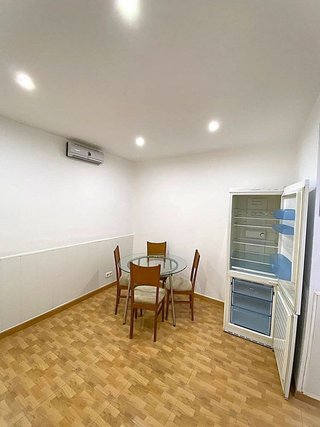 Local comercial en alquiler en Les Corts en Barcelona