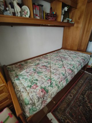 Preciosa cama nido de madera