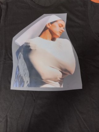 Camiseta Rosalia
