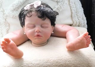Muñeca Renacida" Victoria"