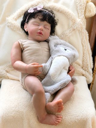 Muñeca Renacida" Victoria"