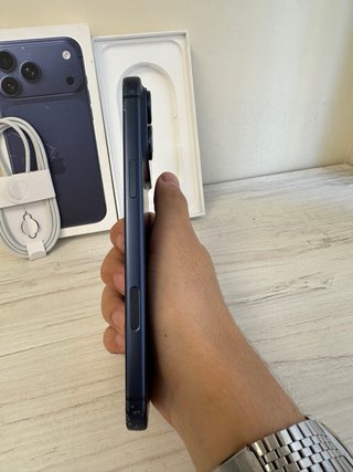 iPhone 17 Pro Max Azul