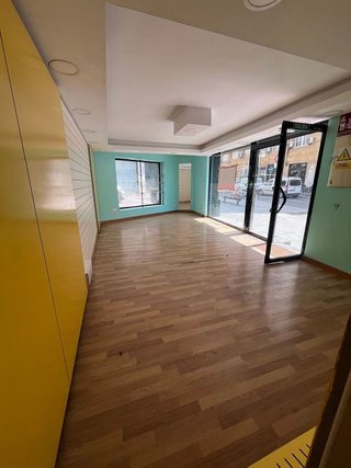 Local comercial en alquiler en Centro en Almería