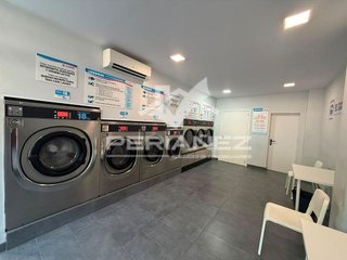 Local comercial en alquiler en Centre en Prat de Llobregat, El